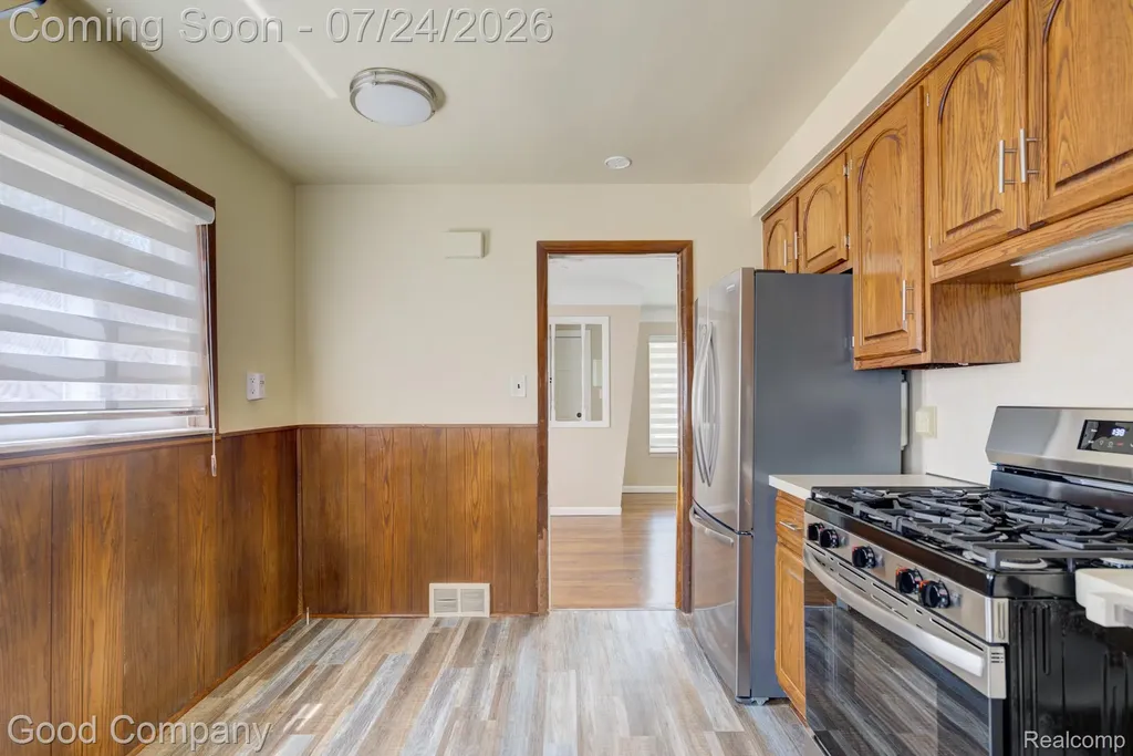 28948 Boston Street St. Clair Shores City MI 48081