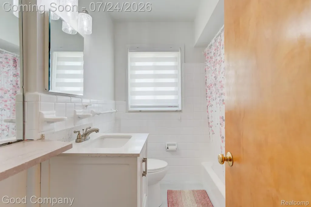 28948 Boston Street St. Clair Shores City MI 48081