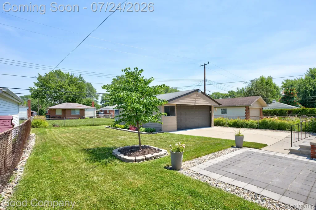 28948 Boston Street St. Clair Shores City MI 48081