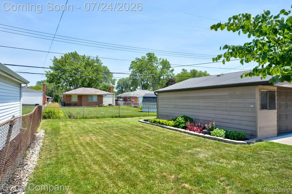 28948 Boston Street St. Clair Shores City MI 48081