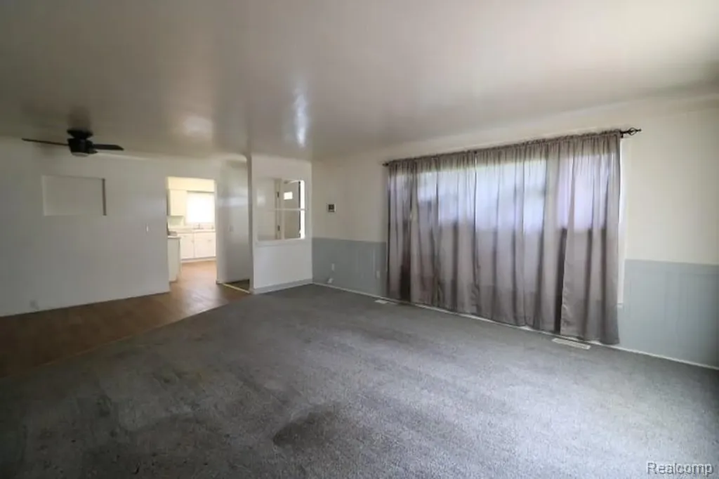 1404 S Graham Road Flint Charter Township MI 48532