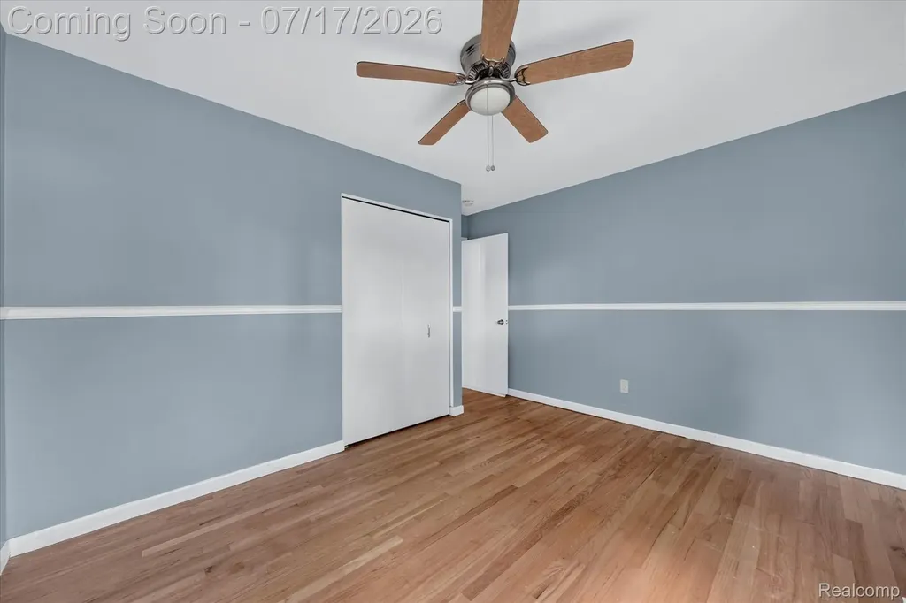 903 Bernie Lane Madison Heights City MI 48071
