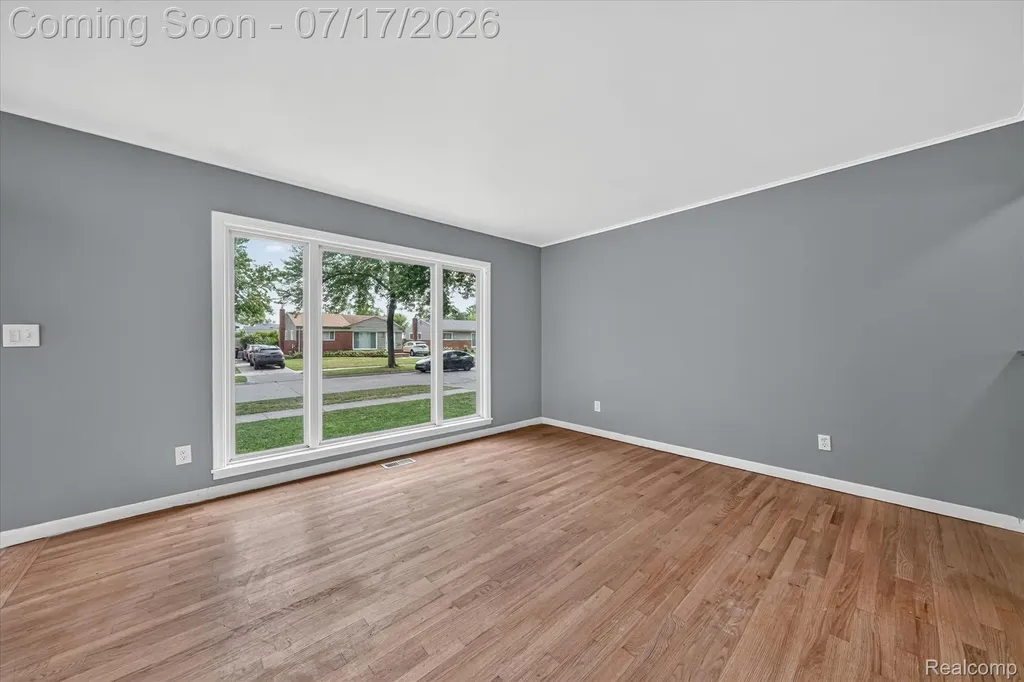 903 Bernie Lane Madison Heights City MI 48071