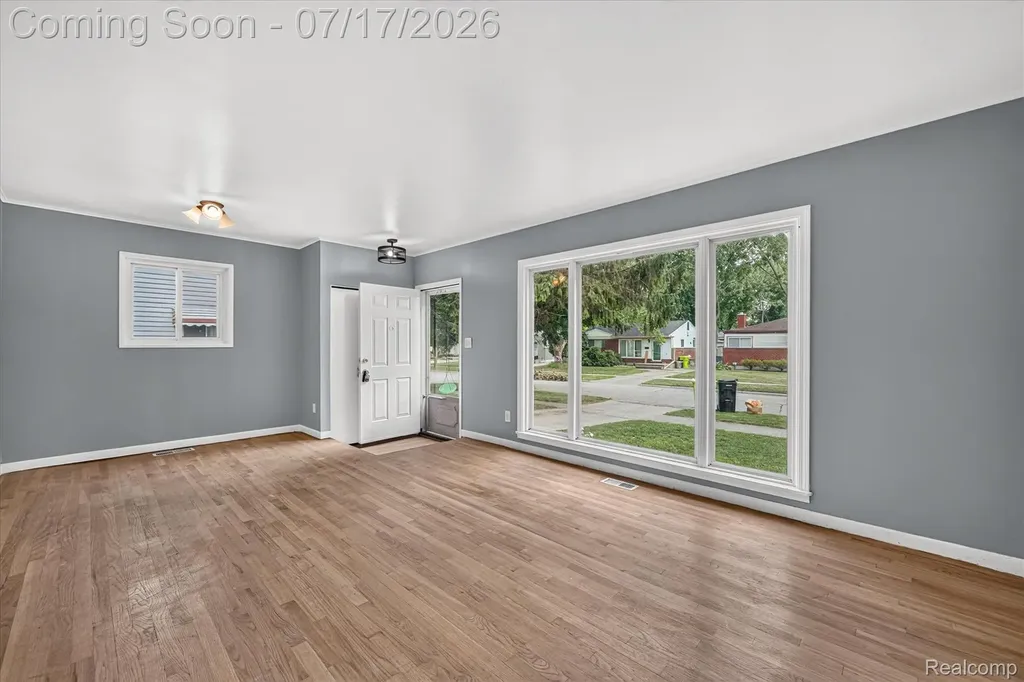 903 Bernie Lane Madison Heights City MI 48071