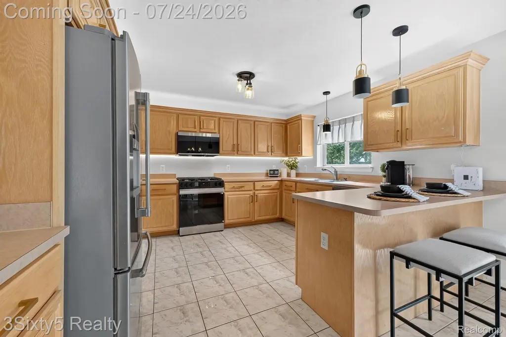 32953 Groat Boulevard Brownstown Charter Township MI 48173