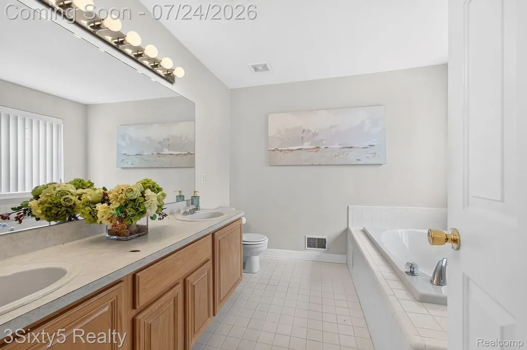 32953 Groat Boulevard Brownstown Charter Township MI 48173