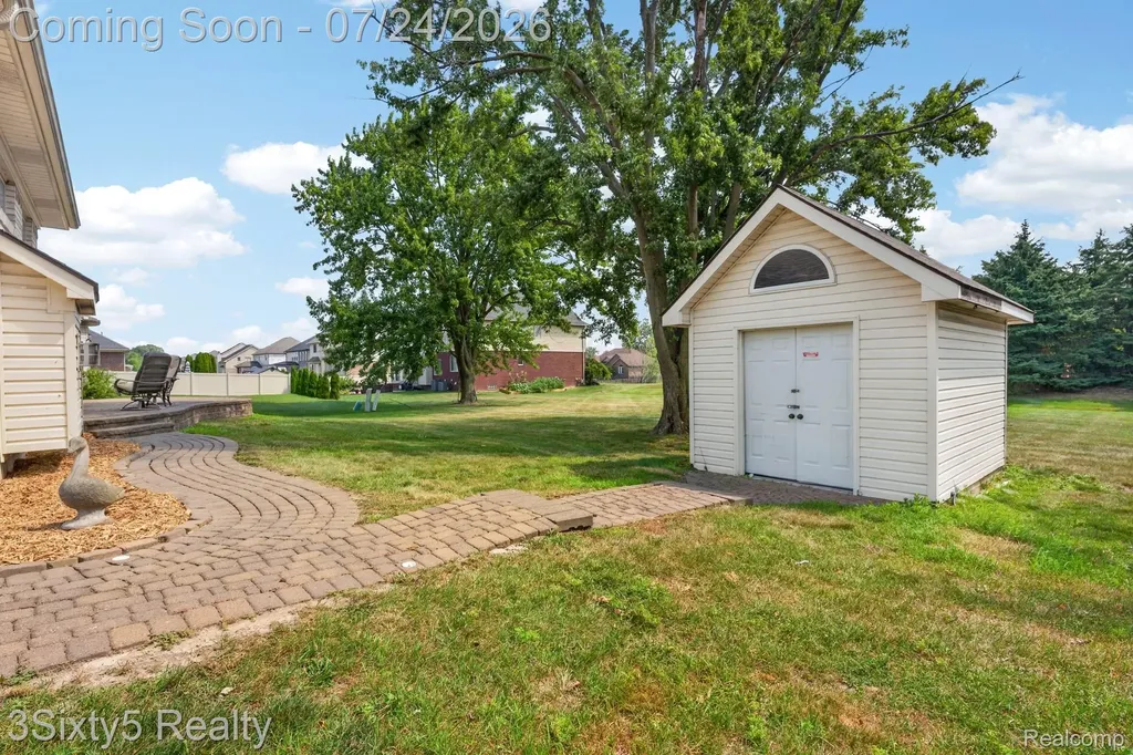 32953 Groat Boulevard Brownstown Charter Township MI 48173