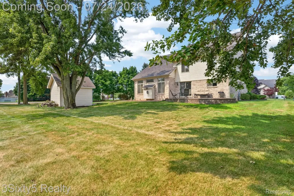 32953 Groat Boulevard Brownstown Charter Township MI 48173