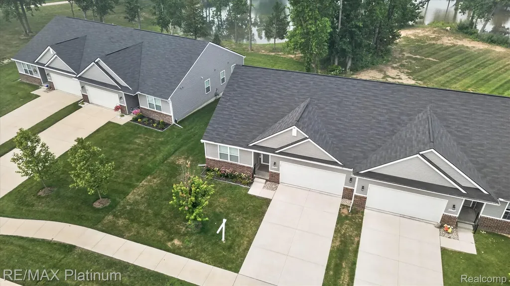 10324 Swan Lake Circle Ypsilanti City MI 48197