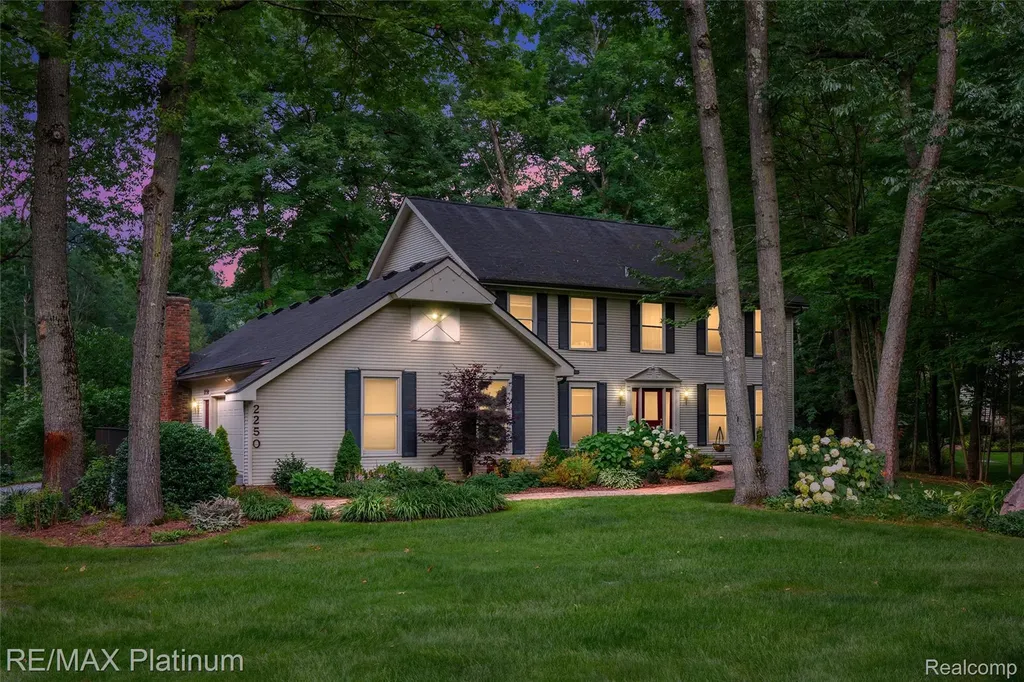 2250 Pepperidge Trail Brighton Township MI 48114