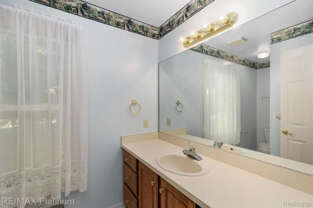 2250 Pepperidge Trail Brighton Township MI 48114