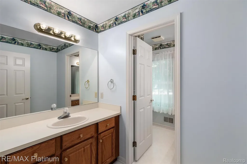 2250 Pepperidge Trail Brighton Township MI 48114