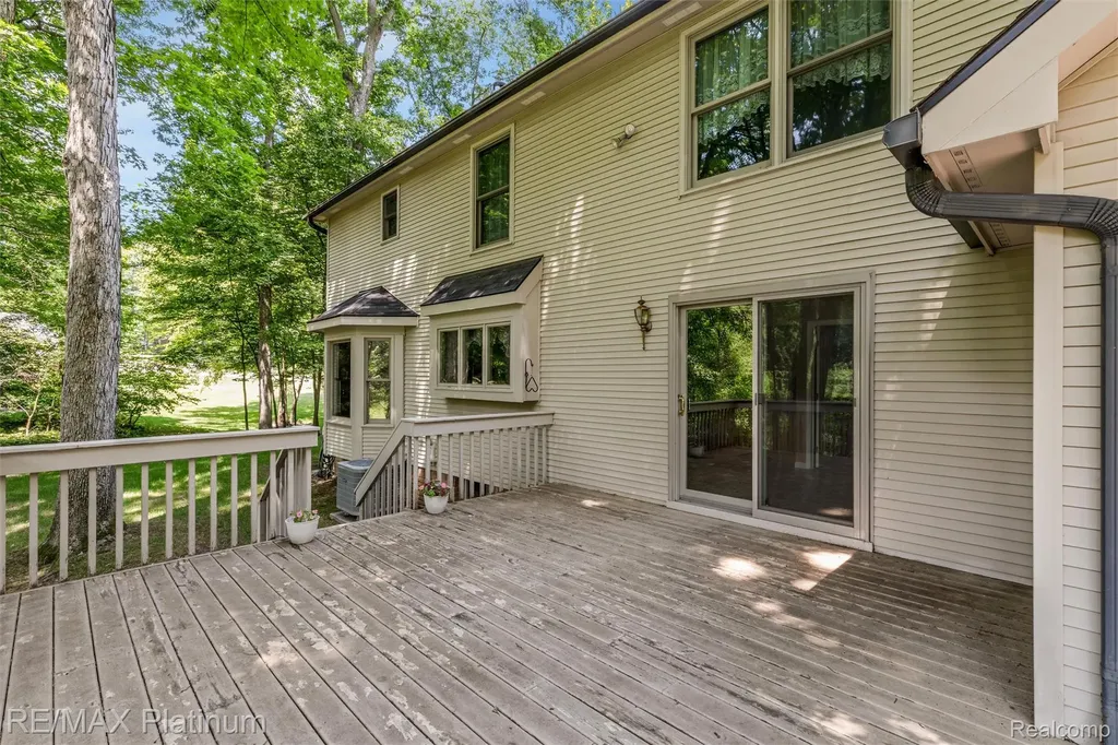 2250 Pepperidge Trail Brighton Township MI 48114