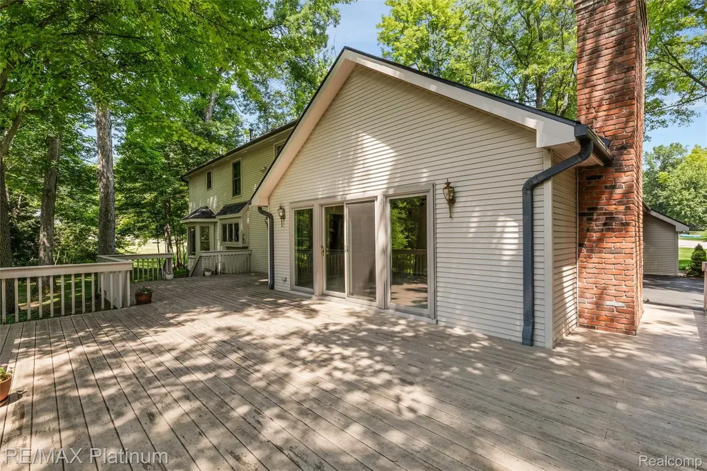 2250 Pepperidge Trail Brighton Township MI 48114