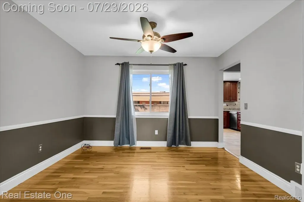 5063 Abington Drive Troy City MI 48085