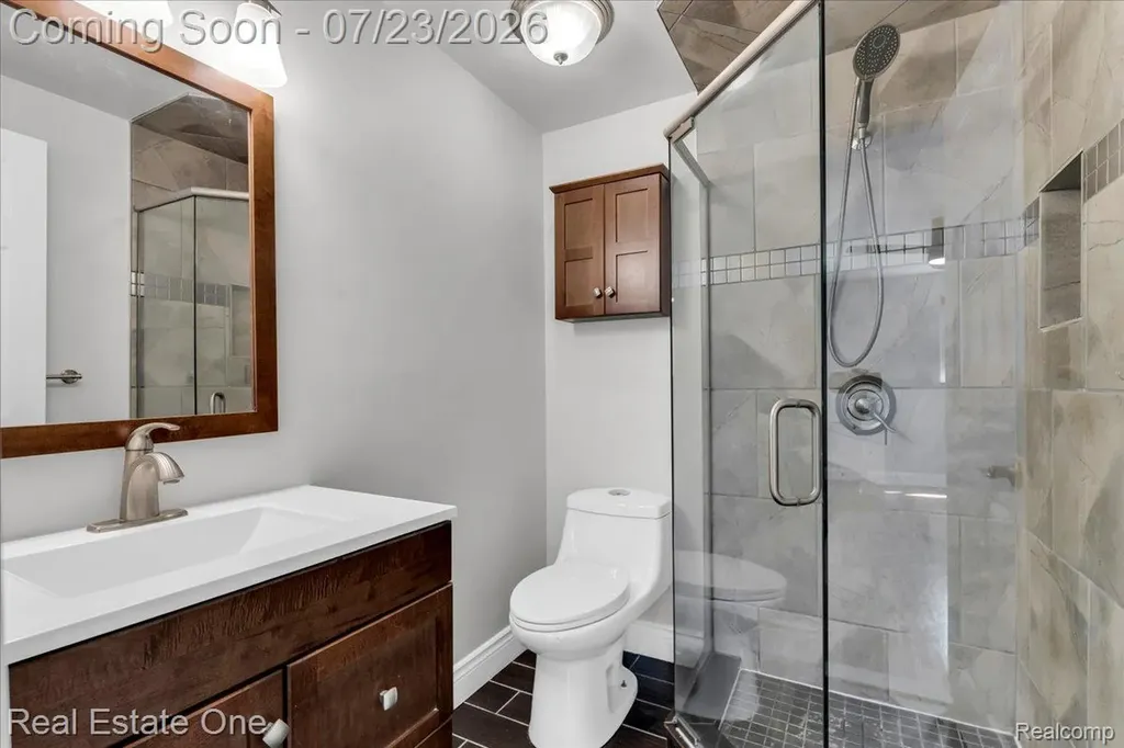 5063 Abington Drive Troy City MI 48085