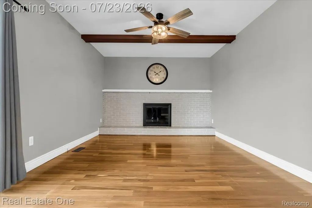 5063 Abington Drive Troy City MI 48085