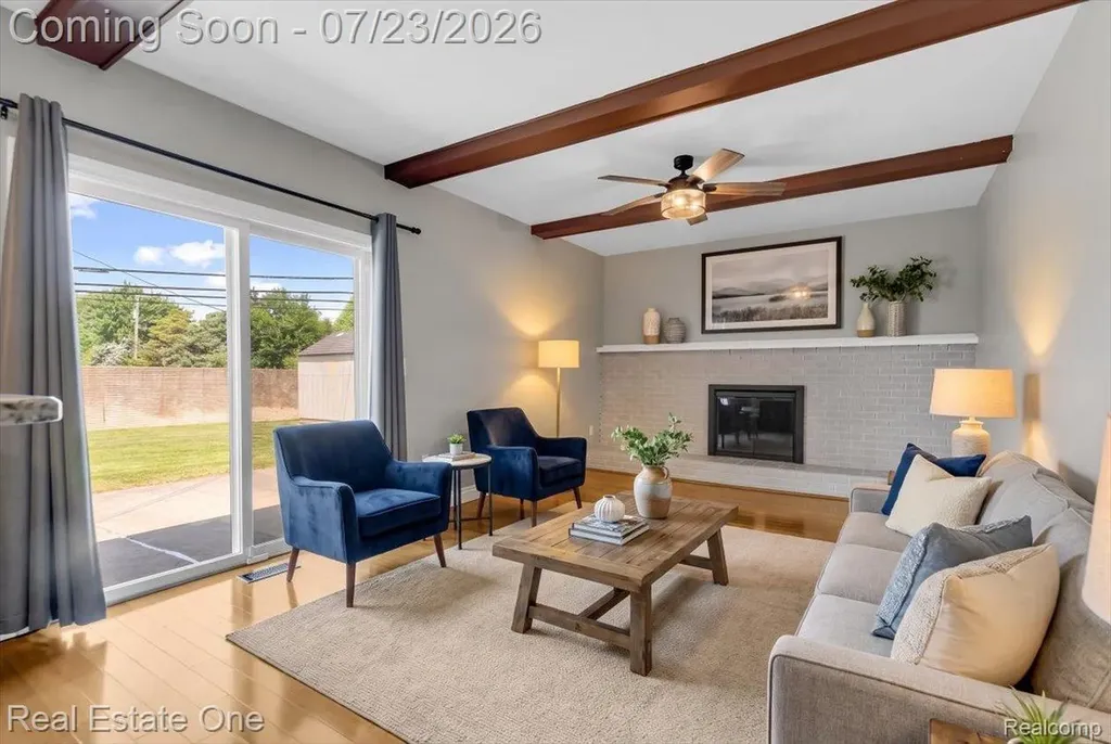 5063 Abington Drive Troy City MI 48085