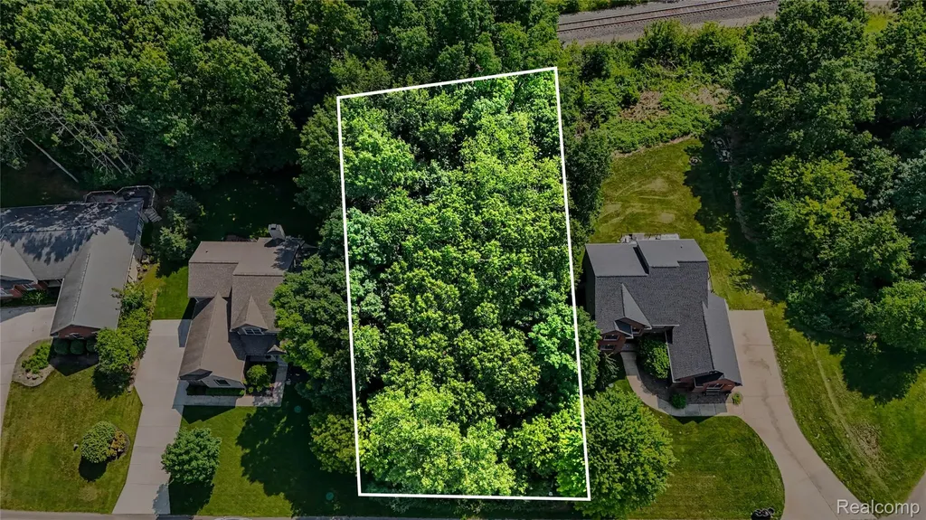 Homesite #15 Olivia Drive Milford Charter Township MI 48381