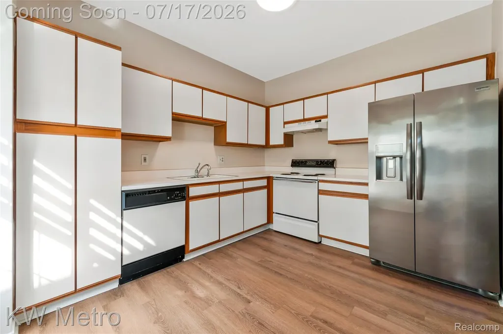 41874 Cantebury Drive Novi City MI 48377