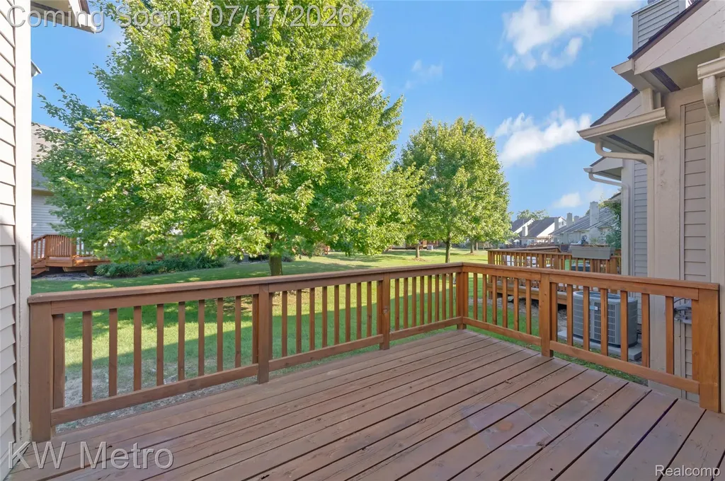 41874 Cantebury Drive Novi City MI 48377