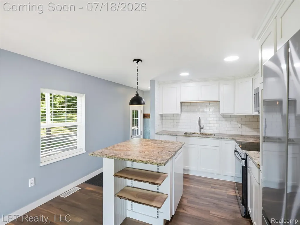 4539 Parker Drive Howell City MI 48843