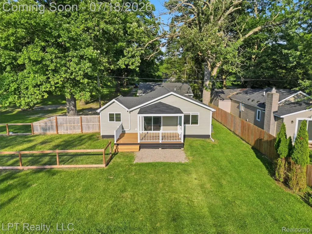 4539 Parker Drive Howell City MI 48843