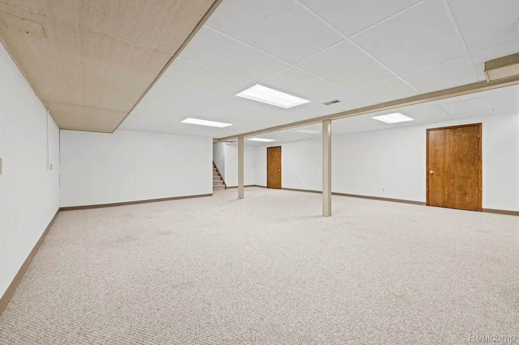 21580 Georgetown Road Woodhaven City MI 48183
