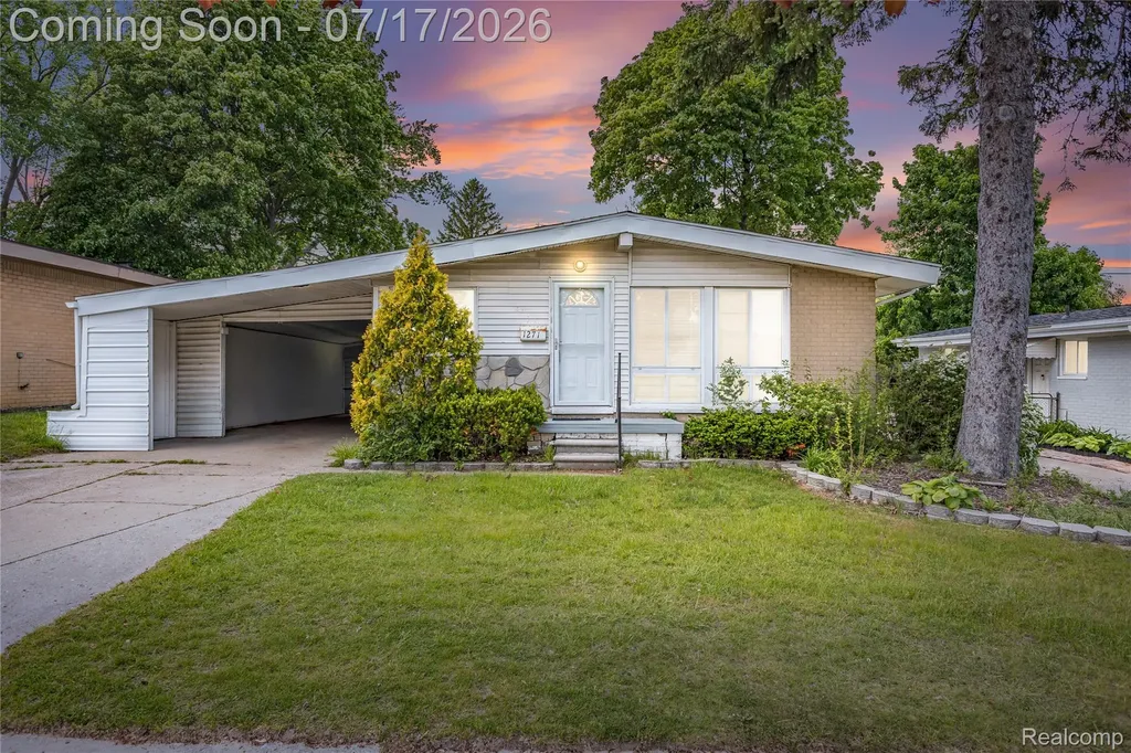 1271 Featherstone Road Pontiac City MI 48342