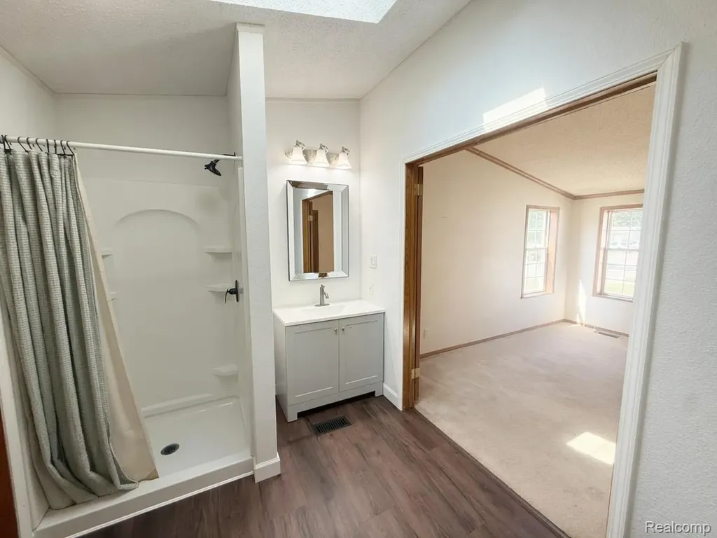 7023 Scarborough Lane Hamburg Township MI 48189