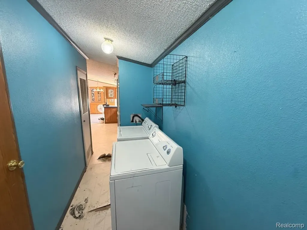 7023 Scarborough Lane Hamburg Township MI 48189