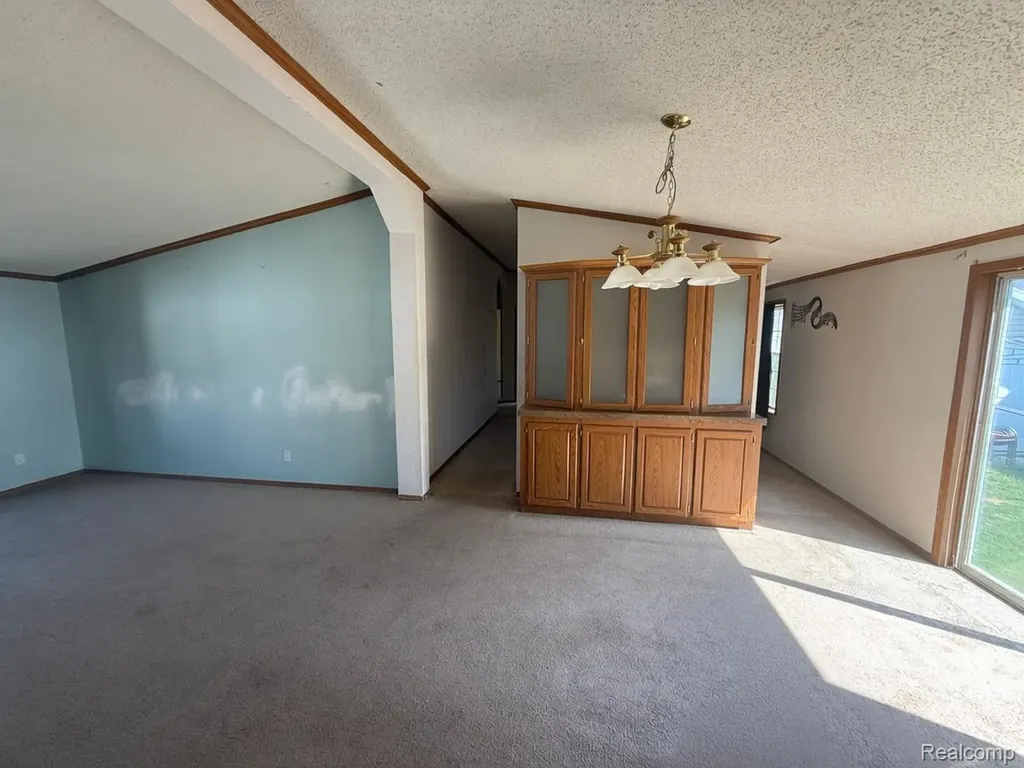 7023 Scarborough Lane Hamburg Township MI 48189