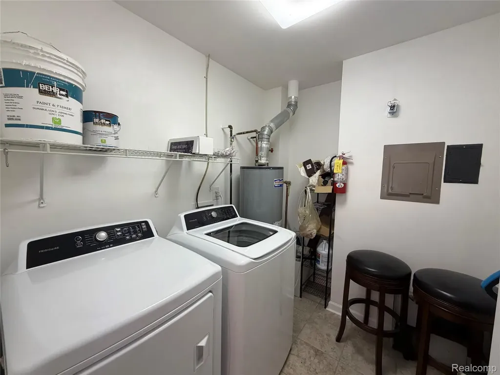 22161 Indian Creek Drive Farmington Hills City MI 48335