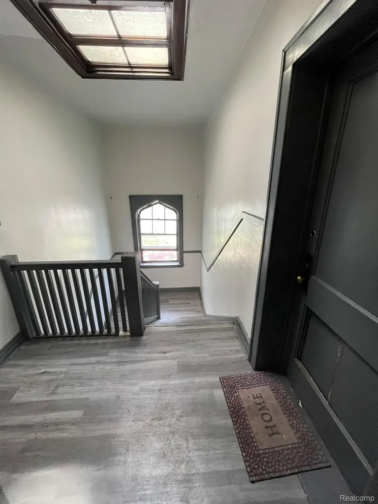 16940 Log Cabin Street Detroit City MI 48203