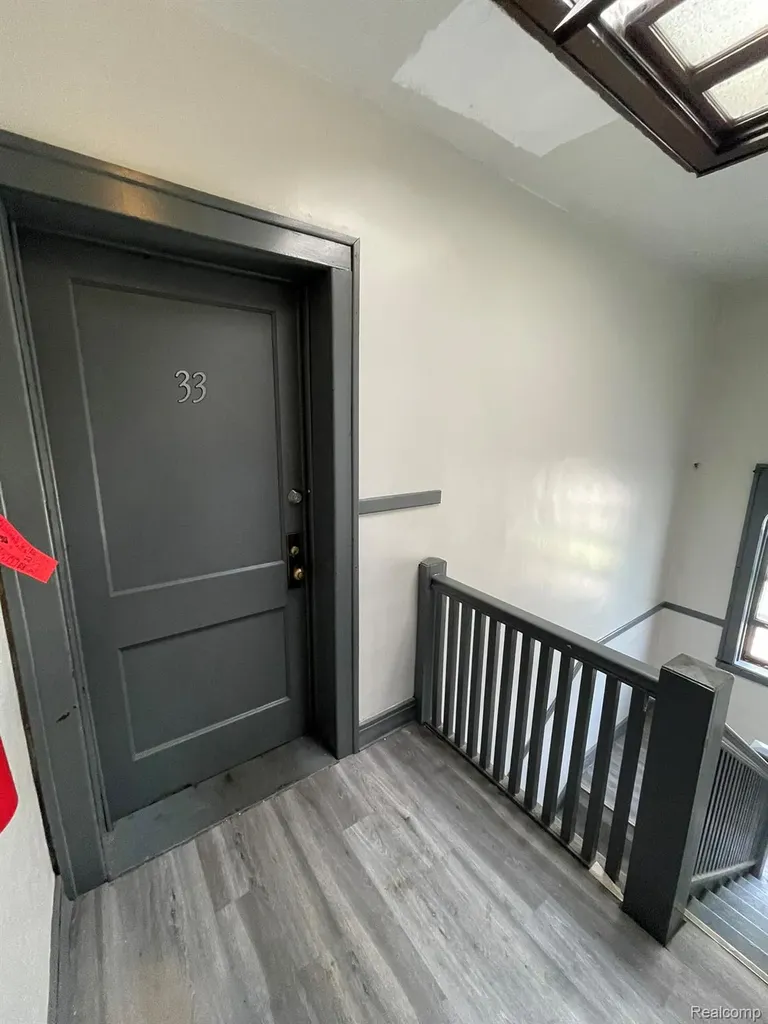 16940 Log Cabin Street Detroit City MI 48203