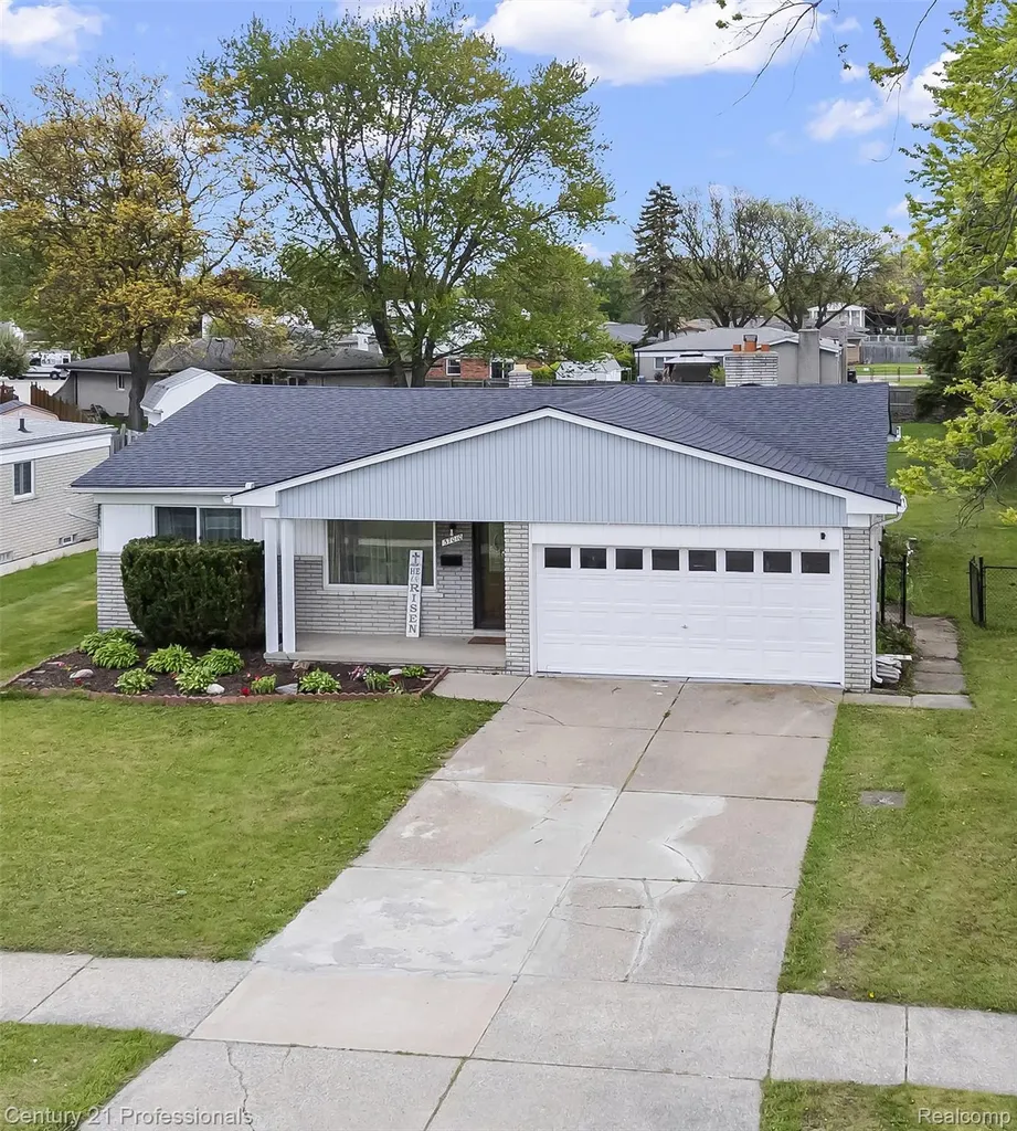 37010 Calka Drive Sterling Heights City MI 48310