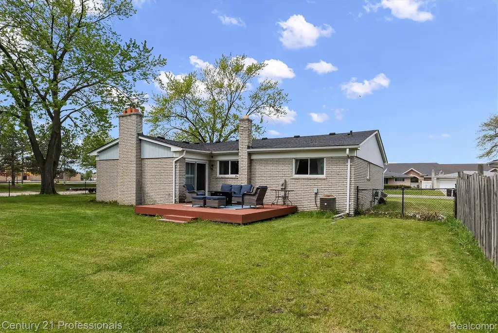 37010 Calka Drive Sterling Heights City MI 48310