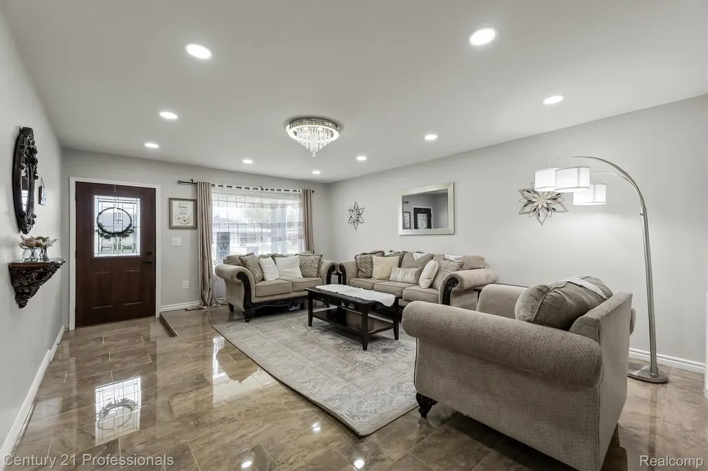 37010 Calka Drive Sterling Heights City MI 48310
