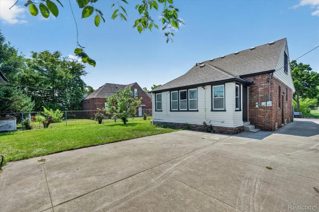 15726 Washburn Street Detroit City MI 48238