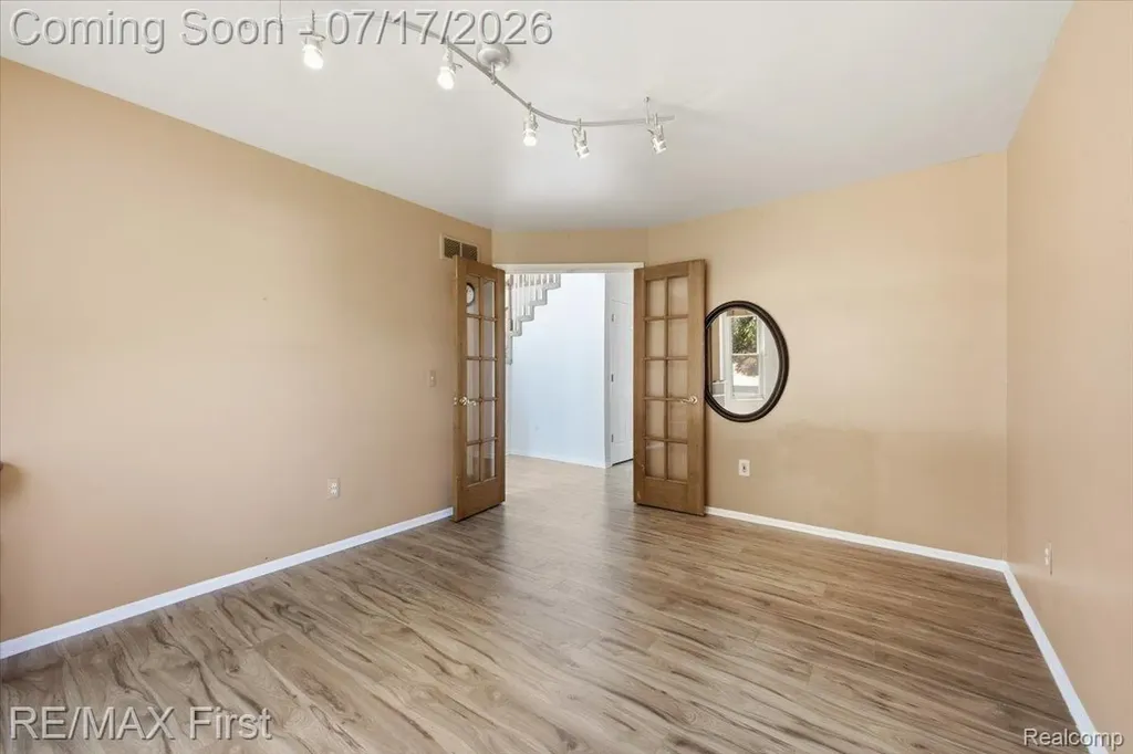 50443 Middle River Drive Macomb Township MI 48044