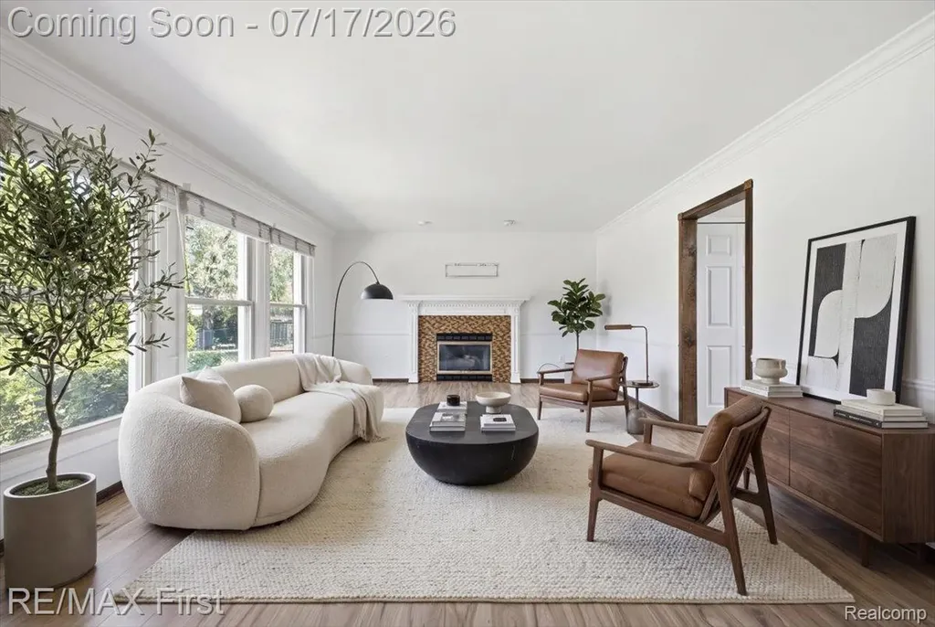 50443 Middle River Drive Macomb Township MI 48044
