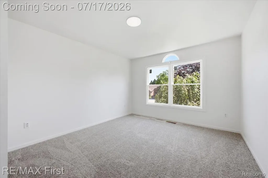 50443 Middle River Drive Macomb Township MI 48044