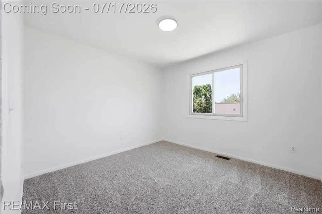 50443 Middle River Drive Macomb Township MI 48044