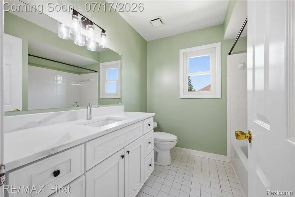 50443 Middle River Drive Macomb Township MI 48044