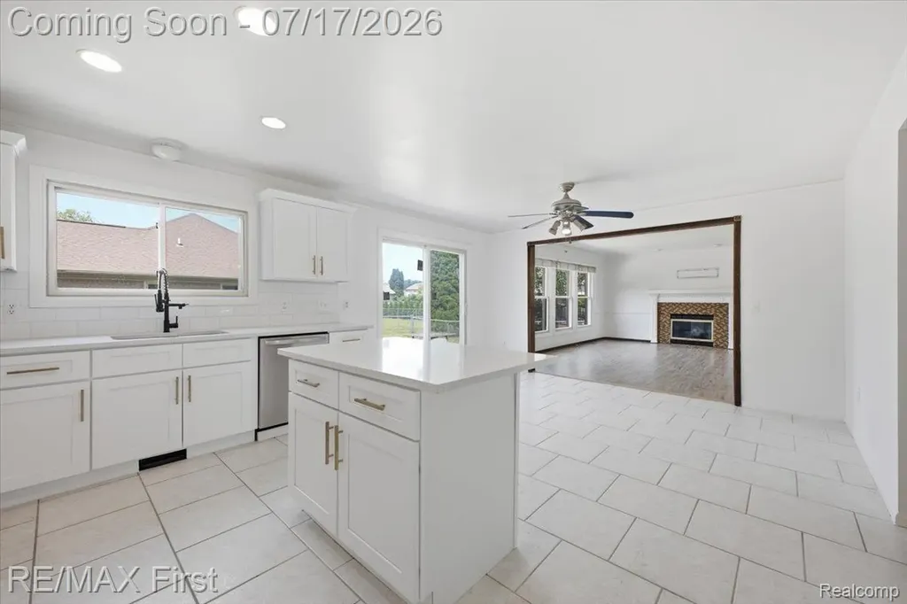 50443 Middle River Drive Macomb Township MI 48044