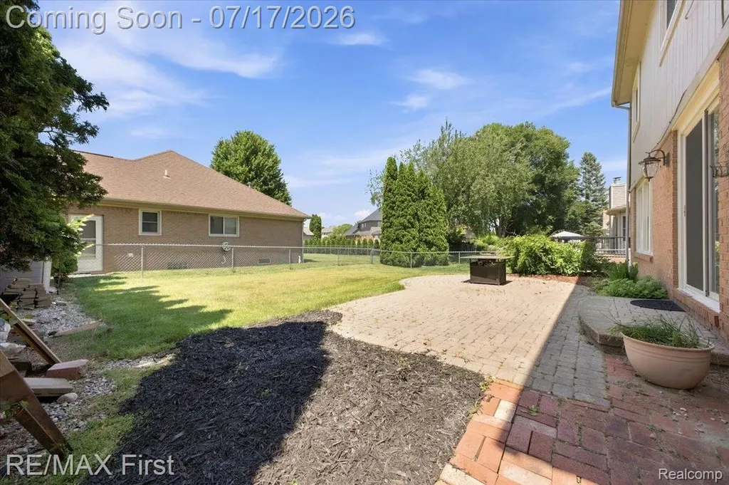 50443 Middle River Drive Macomb Township MI 48044