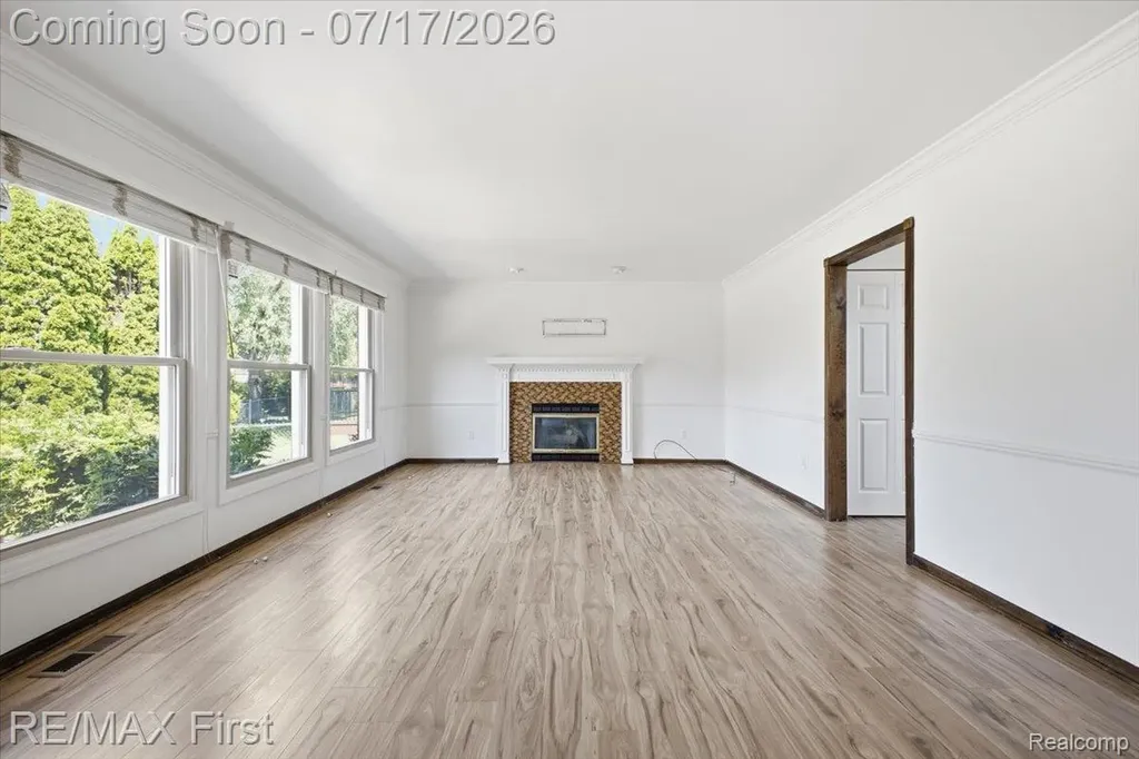 50443 Middle River Drive Macomb Township MI 48044
