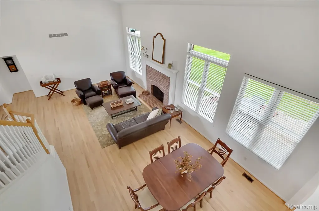 5501 Jeanne Marie Drive White Lake Charter Township MI 48383