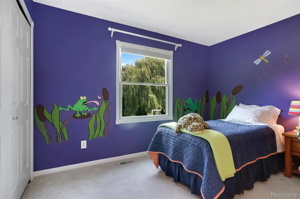 5501 Jeanne Marie Drive White Lake Charter Township MI 48383