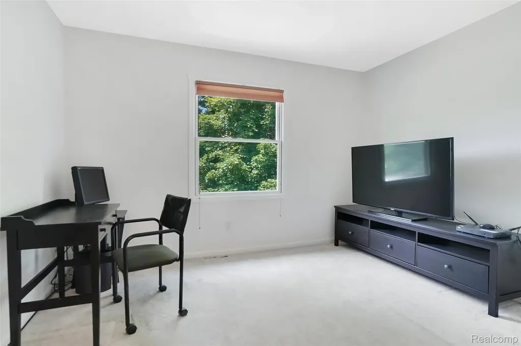 5501 Jeanne Marie Drive White Lake Charter Township MI 48383